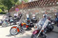 125c66bb-7d45-45a6-9ddf-e65c24b5a72d
