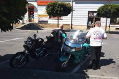 received_408917376675061